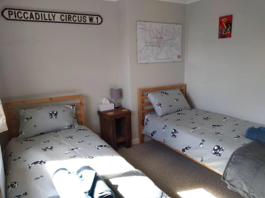 Norwich City, Lovely 3 Bed House, Ev Charger, Arcade Machine, Free Parking For 3 Cars Holiday home