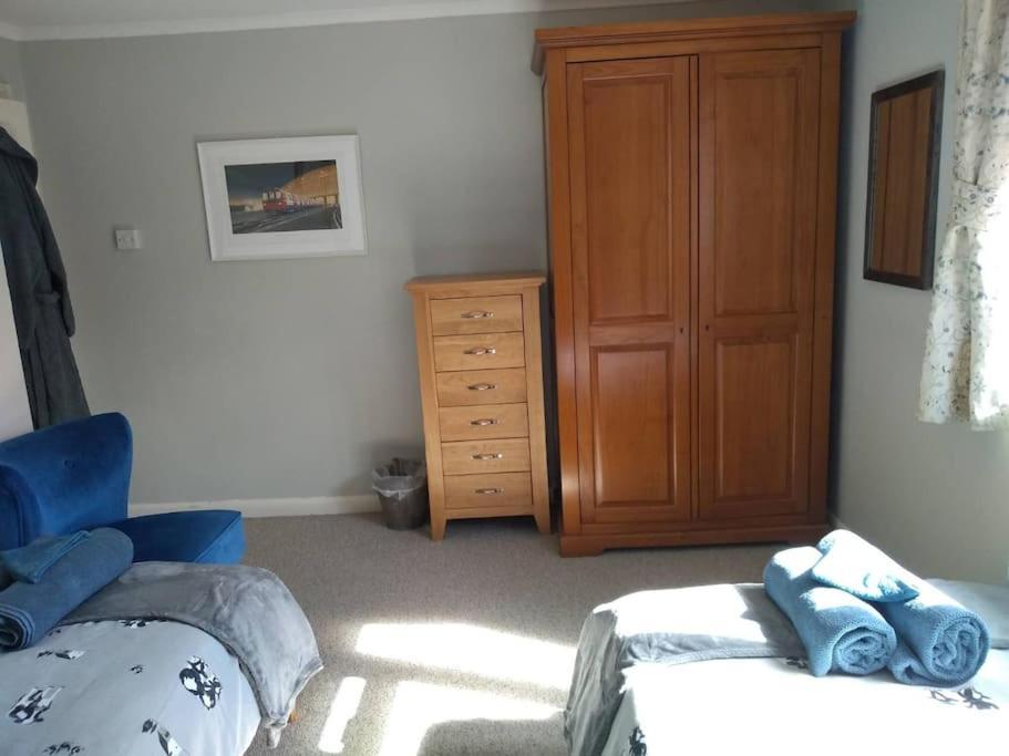 Holiday home Norwich City, Lovely 3 Bed House, Ev Charger, Arcade Machine, Free Parking For 3 Cars *